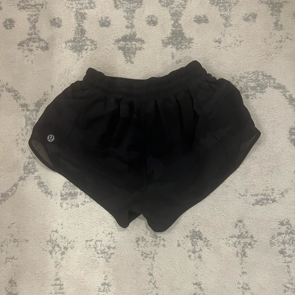 lululemon hotty hot shorts